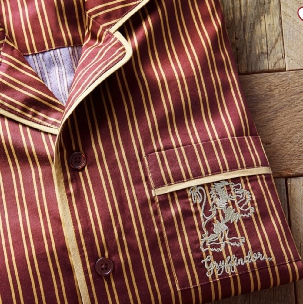 Harry Potter Gryffindor Pajamas Pottery Barn Adult Size XS Unisex NWT - Picture 5 of 16